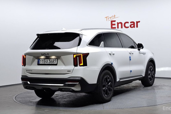 2024 Kia Sorento с пробегом 23 941 км