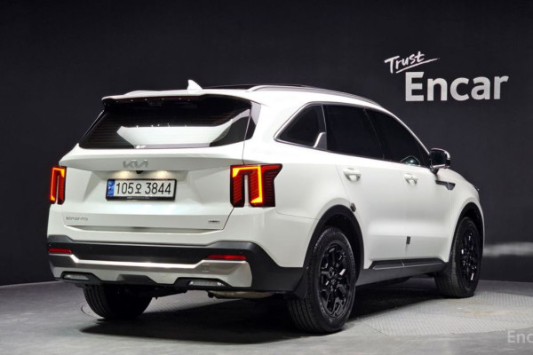 2024 Kia Sorento с пробегом 15 718 км