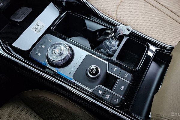 2025 Kia Sorento с пробегом 3 319 км