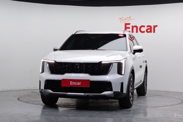 2024 Kia Sorento с пробегом 12 506 км