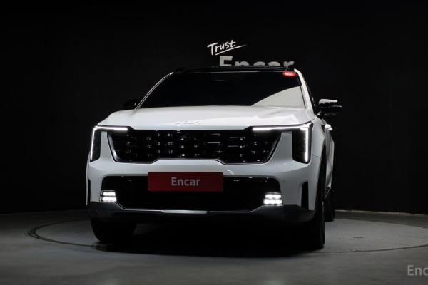 2024 Kia Sorento с пробегом 11 680 км