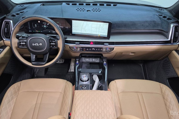 2023 Kia Sorento с пробегом 23 598 км