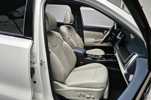 2024 Kia Sorento с пробегом 21 746 км