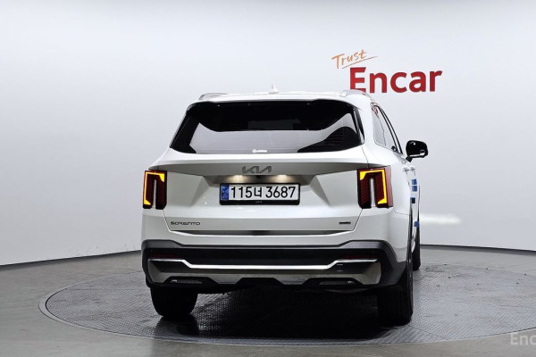 2024 Kia Sorento с пробегом 23 941 км