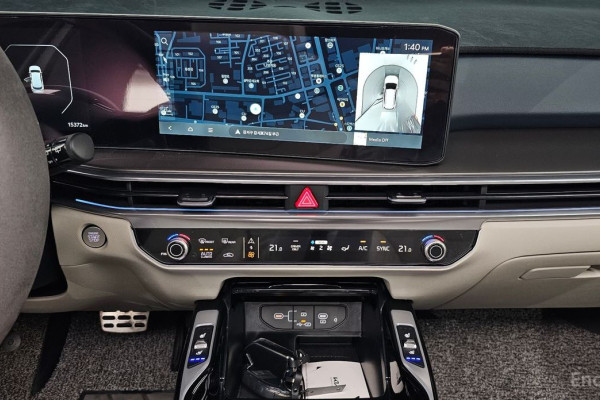 2025 Kia Sorento с пробегом 15 372 км