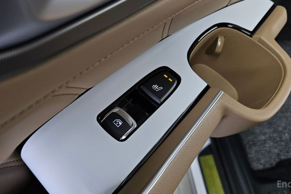 2025 Kia Sorento с пробегом 3 319 км