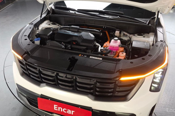 2024 Kia Sorento с пробегом 14 726 км