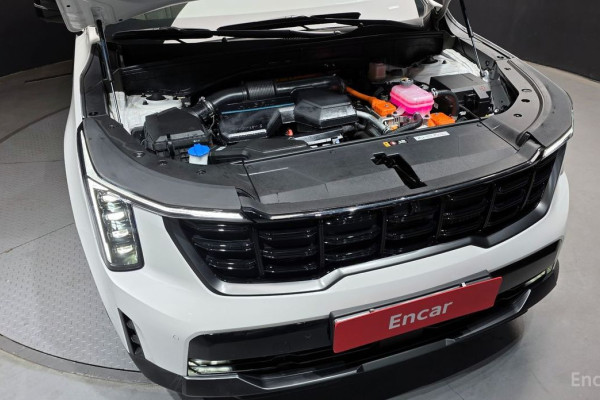 2024 Kia Sorento с пробегом 11 680 км