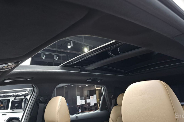 2024 Kia Sorento с пробегом 13 352 км