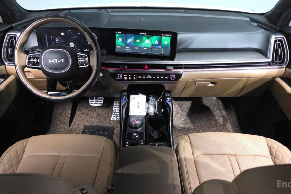 2024 Kia Sorento с пробегом 14 726 км