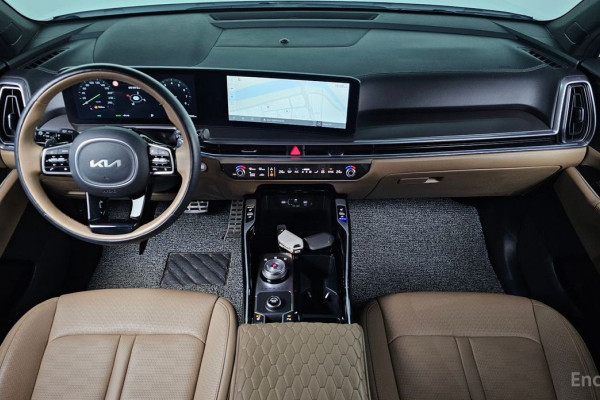 2024 Kia Sorento с пробегом 12 506 км