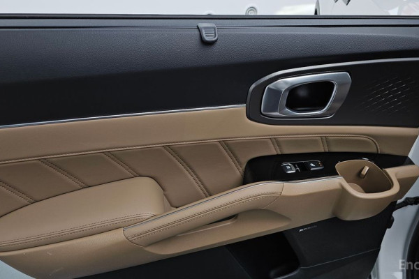 2024 Kia Sorento с пробегом 13 352 км