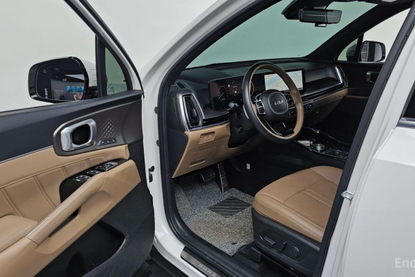 2024 Kia Sorento с пробегом 12 506 км