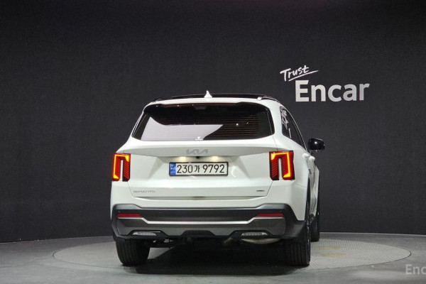 2024 Kia Sorento с пробегом 17 418 км