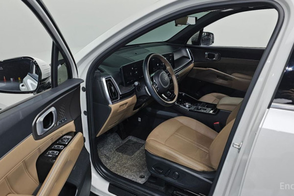 2024 Kia Sorento с пробегом 22 121 км