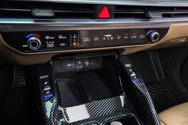 2023 Kia Sorento с пробегом 23 598 км