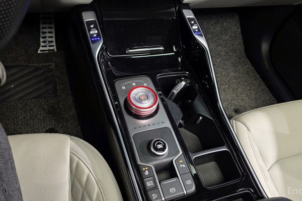 2024 Kia Sorento с пробегом 22 152 км