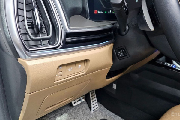 2024 Kia Sorento с пробегом 15 718 км