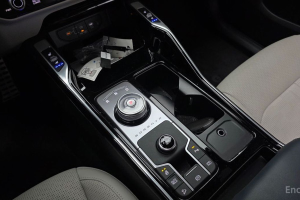 2025 Kia Sorento с пробегом 11 202 км