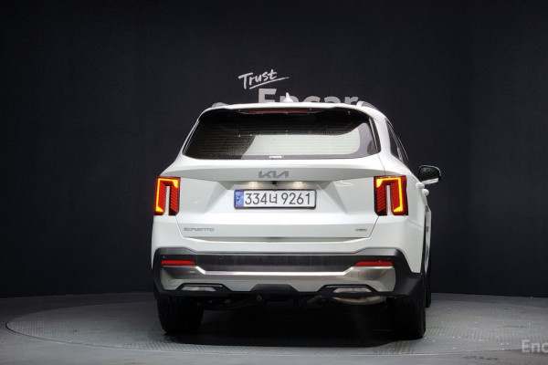 2025 Kia Sorento с пробегом 9 382 км