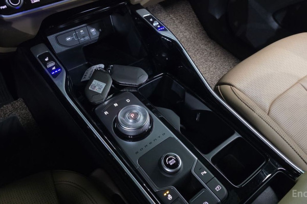 2024 Kia Sorento с пробегом 18 274 км