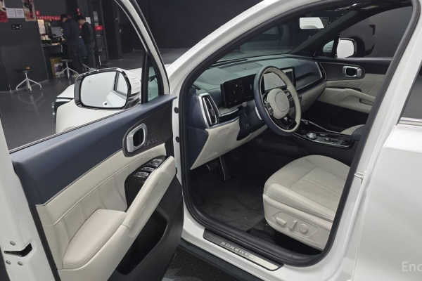 2025 Kia Sorento с пробегом 11 202 км