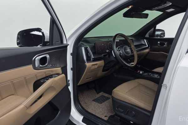 2024 Kia Sorento с пробегом 18 274 км