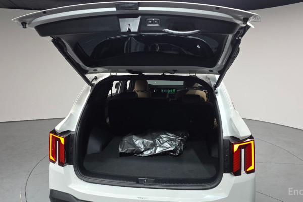 2024 Kia Sorento с пробегом 14 726 км