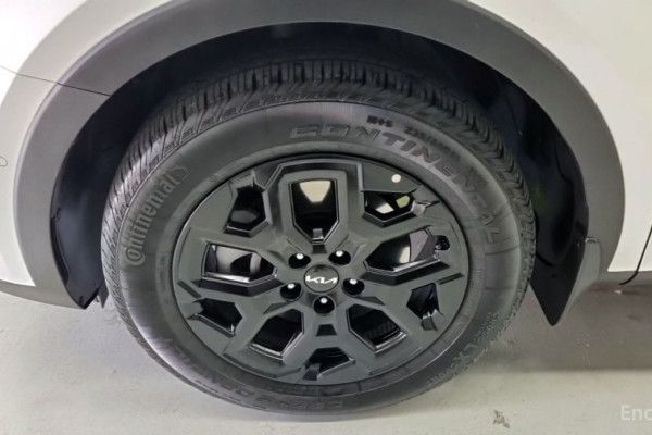 2025 Kia Sorento с пробегом 14 620 км