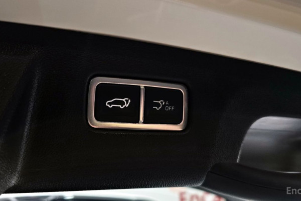 2024 Kia Sorento с пробегом 23 941 км