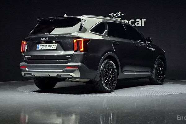 2023 Kia Sorento с пробегом 27 254 км