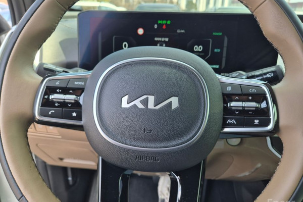 2024 Kia Sorento с пробегом 9 108 км