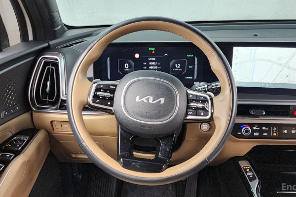 2025 Kia Sorento с пробегом 9 382 км