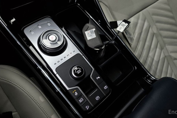 2023 Kia Sorento с пробегом 27 254 км