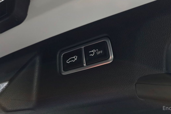 2024 Kia Sorento с пробегом 18 274 км