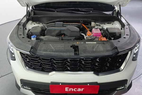 2024 Kia Sorento с пробегом 15 244 км