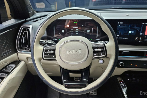 2023 Kia Sorento с пробегом 27 254 км