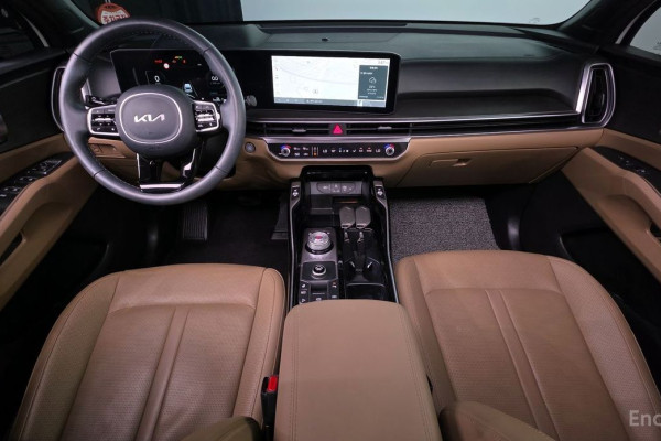 2024 Kia Sorento с пробегом 15 244 км