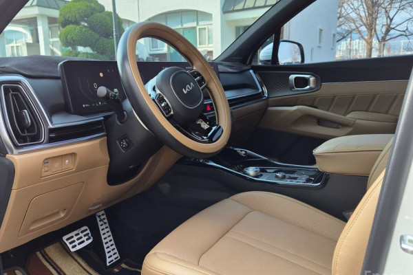 2024 Kia Sorento с пробегом 24 515 км