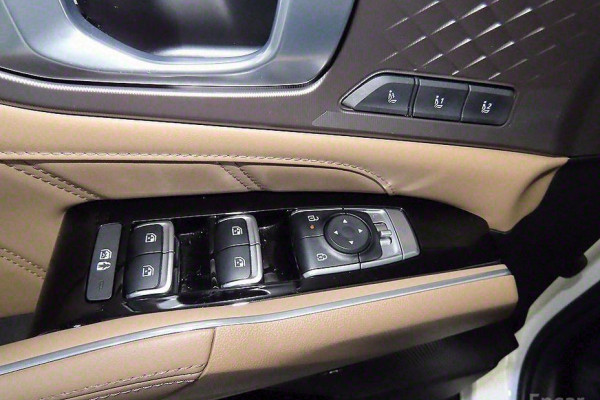 2023 Kia Sorento с пробегом 15 271 км