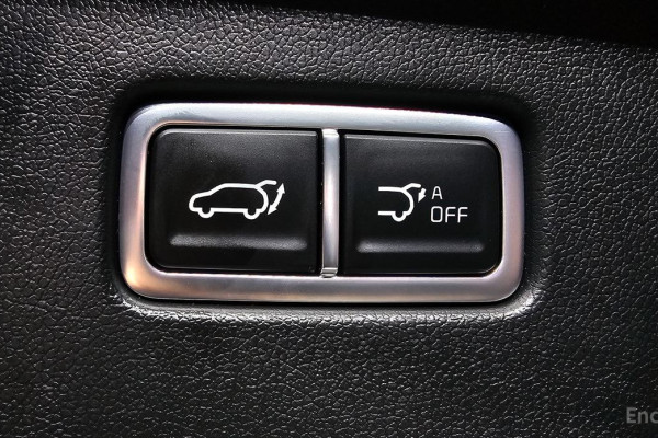 2023 Kia Sorento с пробегом 14 584 км