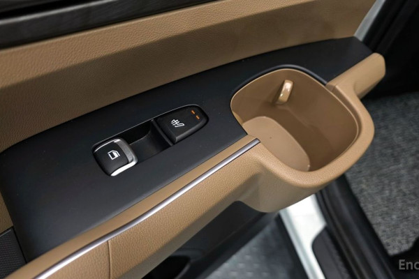 2024 Kia Sorento с пробегом 15 244 км