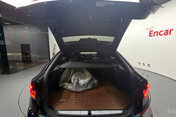 2021 BMW 6 серии с пробегом 50 323 км