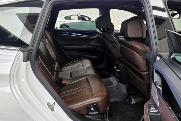 2021 BMW 6 серии с пробегом 73 978 км