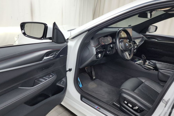 2022 BMW 6 серии с пробегом 60 475 км