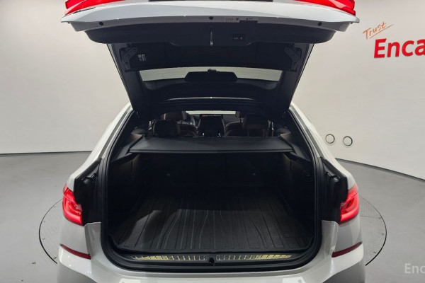 2021 BMW 6 серии с пробегом 111 106 км