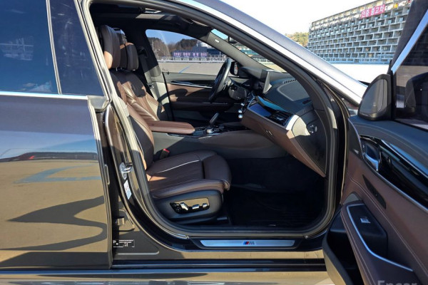 2022 BMW 6 серии с пробегом 90 707 км