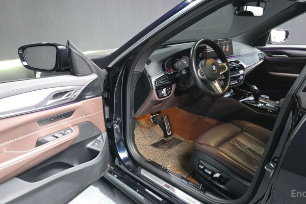 2022 BMW 6 серии с пробегом 110 556 км