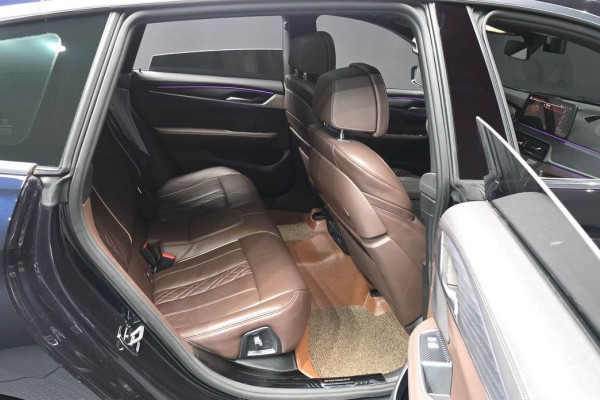 2022 BMW 6 серии с пробегом 110 556 км