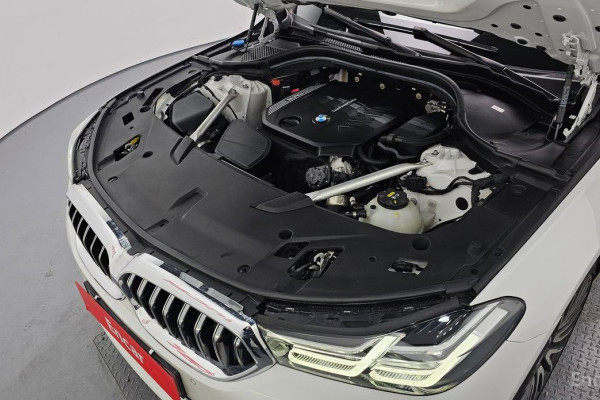 2022 BMW 6 серии с пробегом 52 597 км